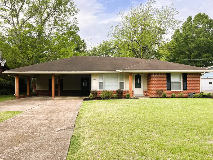 600 E Westbrook, West Point, MS 39773 - #2