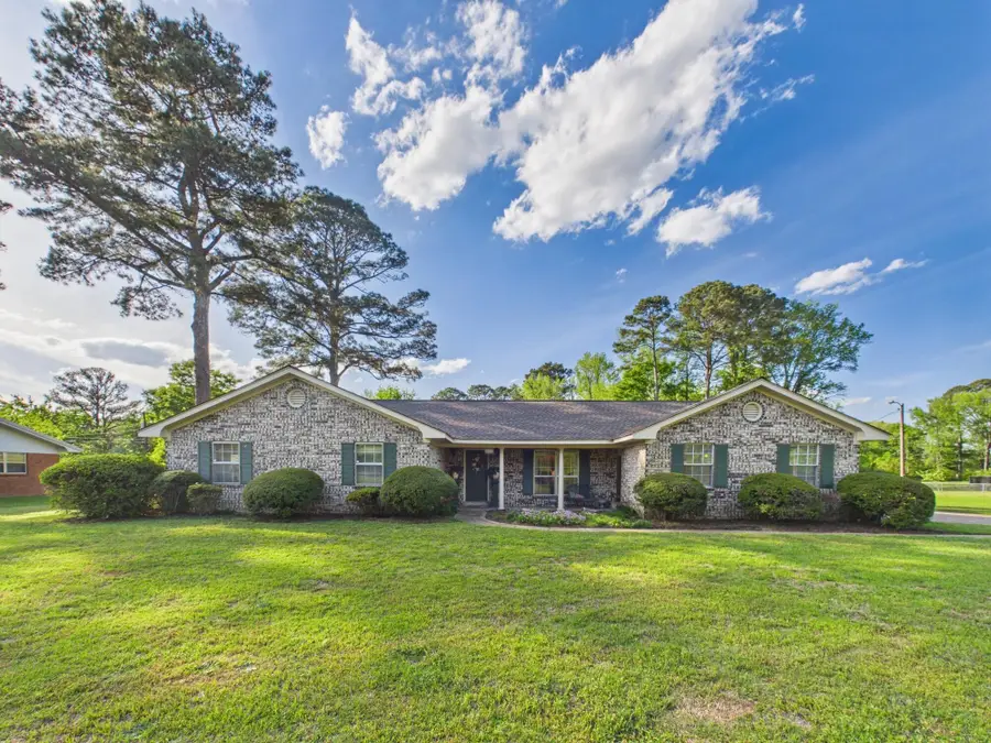 507 Sylvan, Columbus, MS 39702 - #3