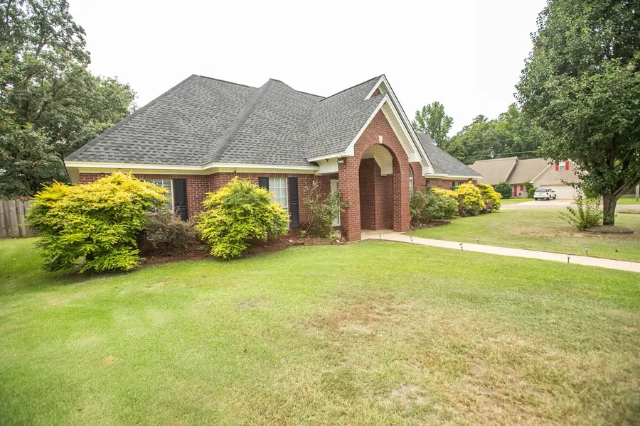 185 Acorn, Columbus, MS 39705 - #2