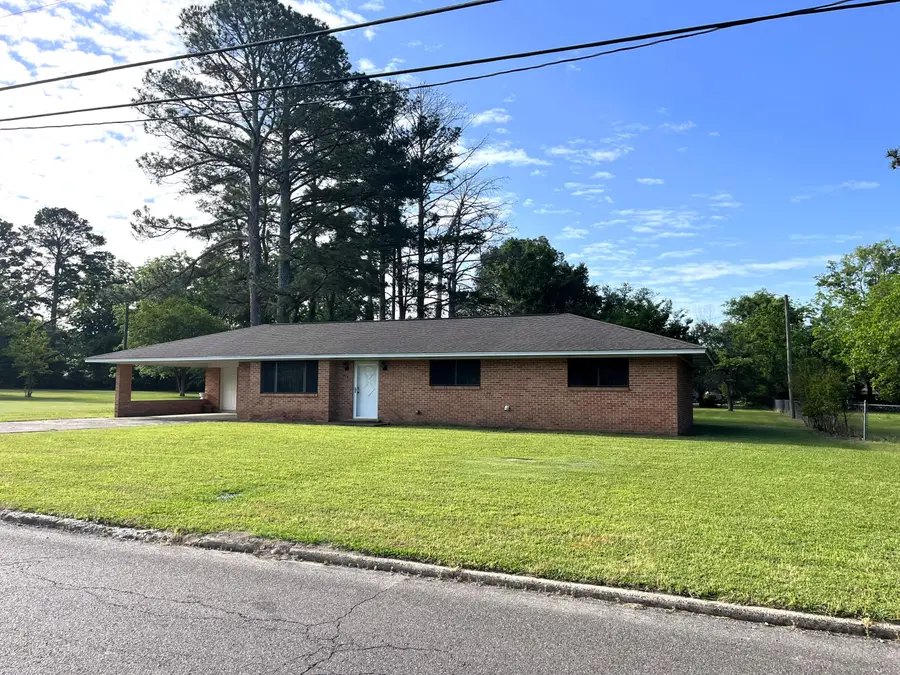 1414 E Brame, West Point, MS 39773 - #2