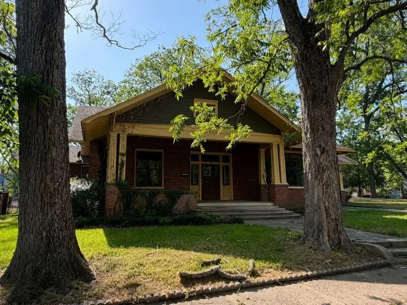 33 Court, West Point, MS 39773 - #1