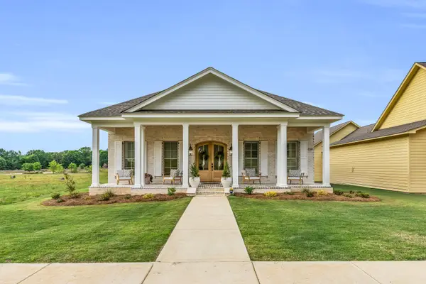 120 Huxley, Starkville, MS 39759