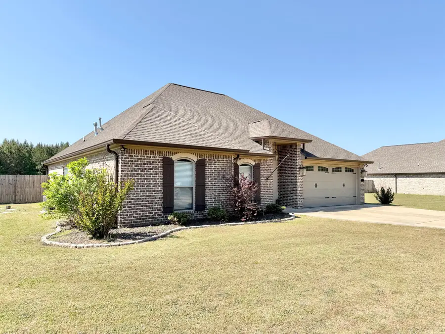 4182 Old Wolfe, Caledonia, MS 39740 - #3
