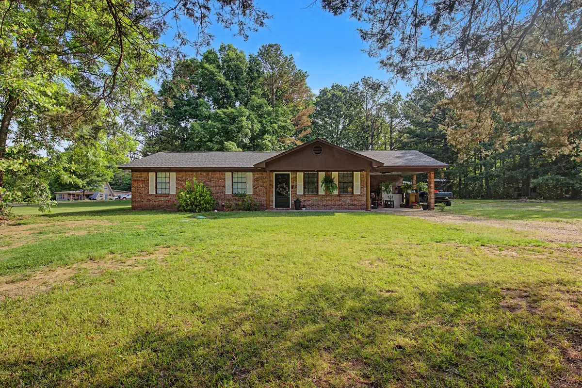 1233 Town Creek, West Point, MS 39773 - #1