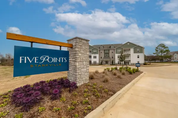 49 Graham Rd #302, Starkville, MS 39759