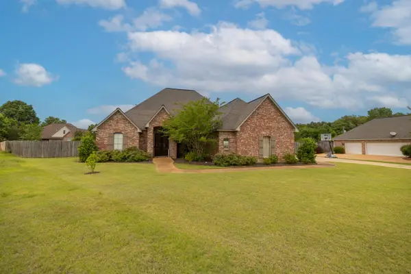 102 Iris, Starkville, MS 39759