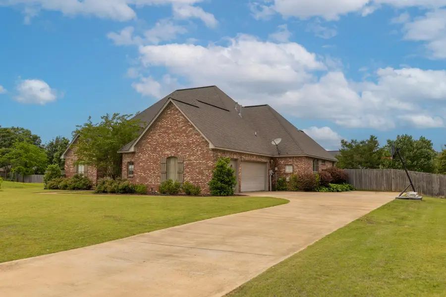 102 Iris, Starkville, MS 39759 - #2