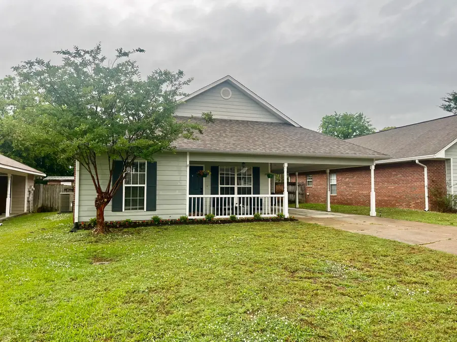 106 Clements, Starkville, MS 39759 - #2