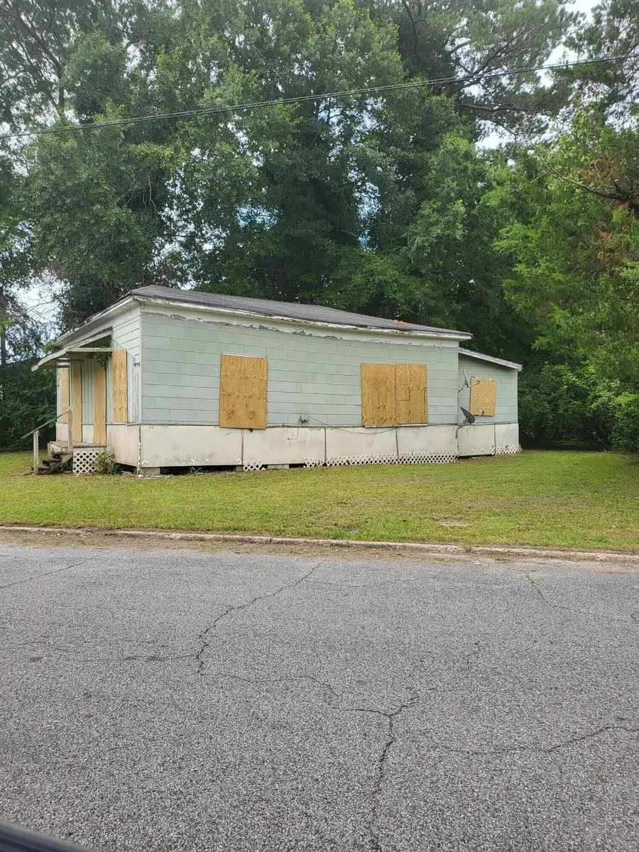 Address Withheld By Seller, Laurel, MS 39440 - Image #2