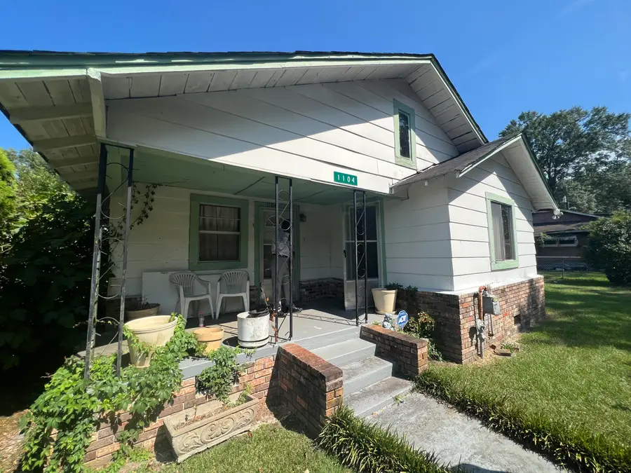 1104 Richard Collins, Hattiesburg, MS 39401 - Image #2