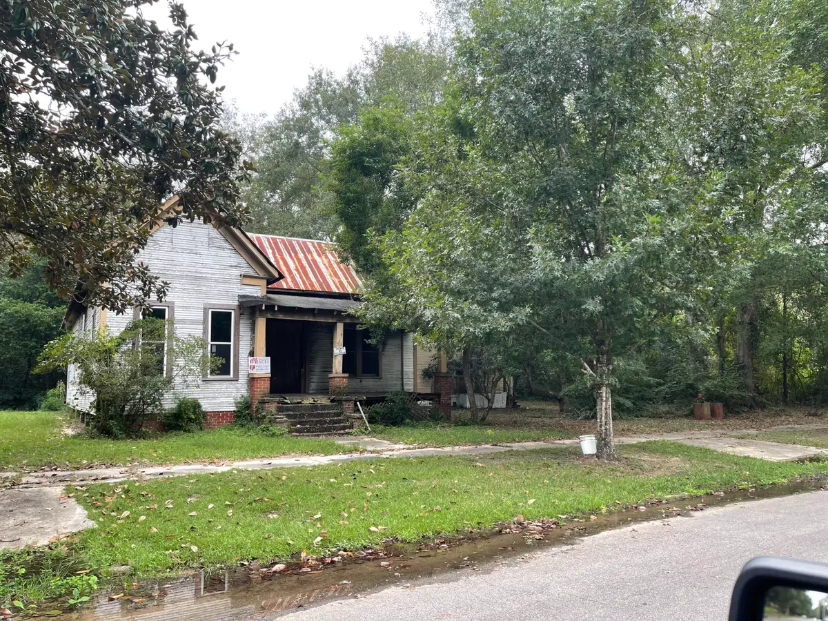 523 Buschman St., Hattiesburg, MS 39401 - Image #1