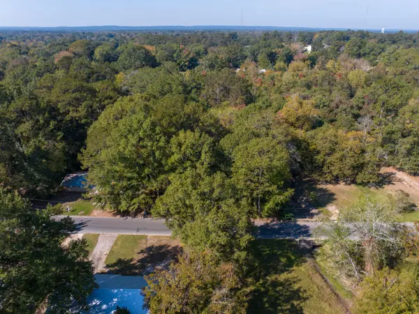 1419 Hendricks, Columbia, MS 39429