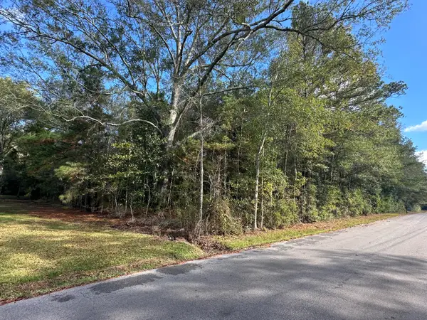 00 Graham Dr., Laurel, MS 39443