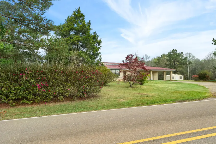 2373 Rocky Branch Rd., Sumrall, MS 39482 - #3