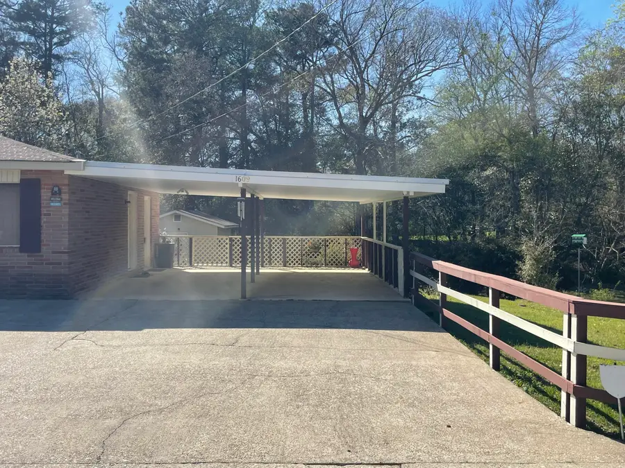 1609 Pineview, Columbia, MS 39429 - Image #3