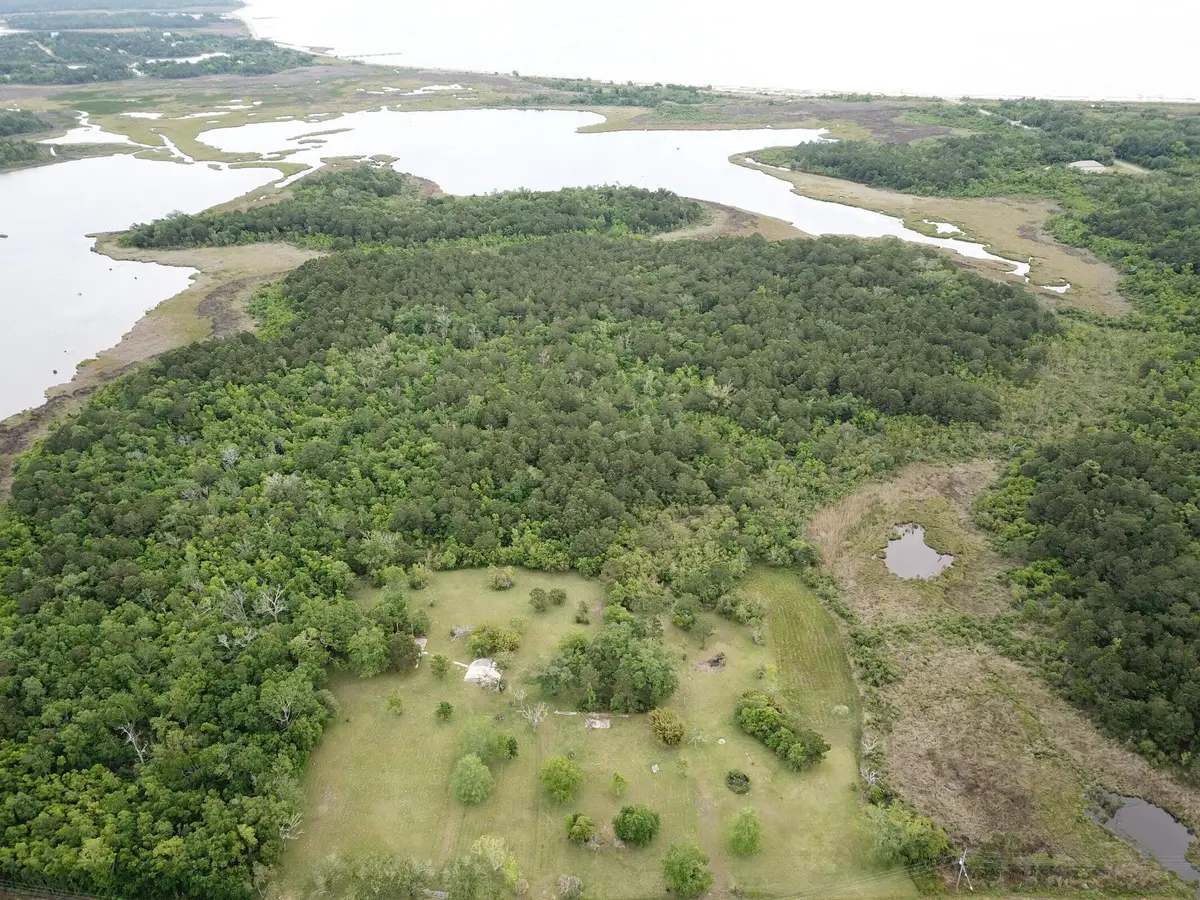 000 Lakeshore, Bay Saint Louis, MS 39520 - #1