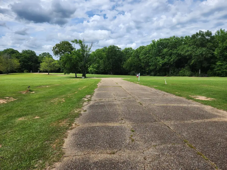 00 Oak Hills, Collins, MS 39428 - Image #3