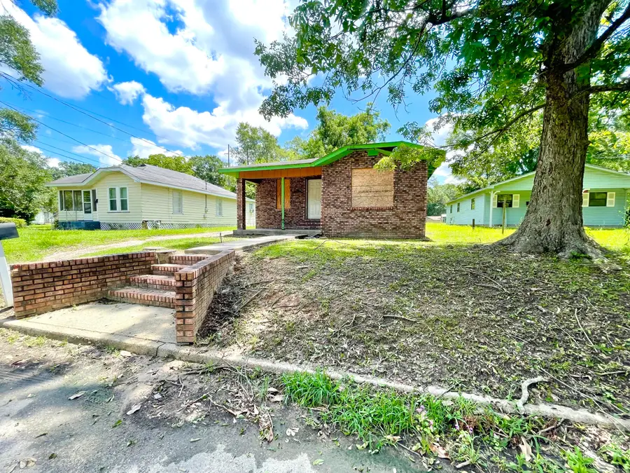 911 S 8th Ave., Laurel, MS 39440 - Image #2