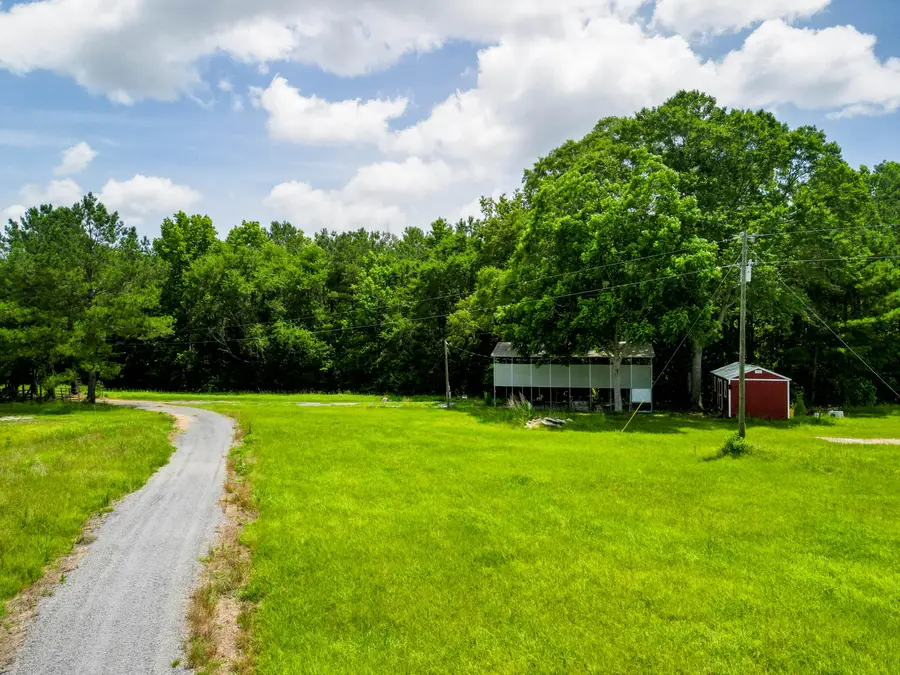 603 Denham Winchester Rd., Waynesboro, MS 39367 - Image #2