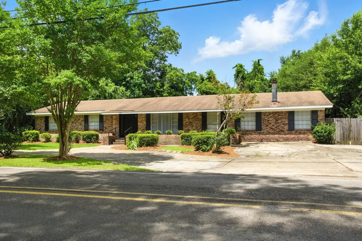 105 S 34th Ave., Hattiesburg, MS 39402 - Image #1