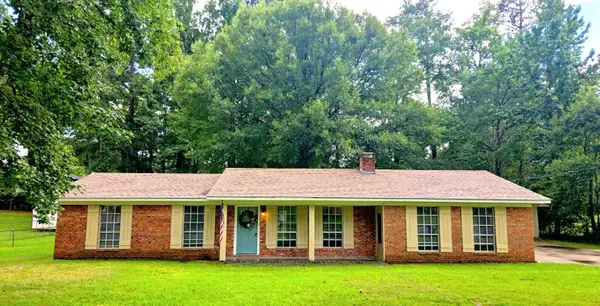 8 Mar - Ree Dr., Laurel, MS 39440