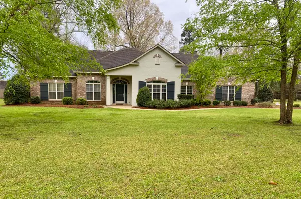 1609 Clearview Cir., Columbia, MS 39429