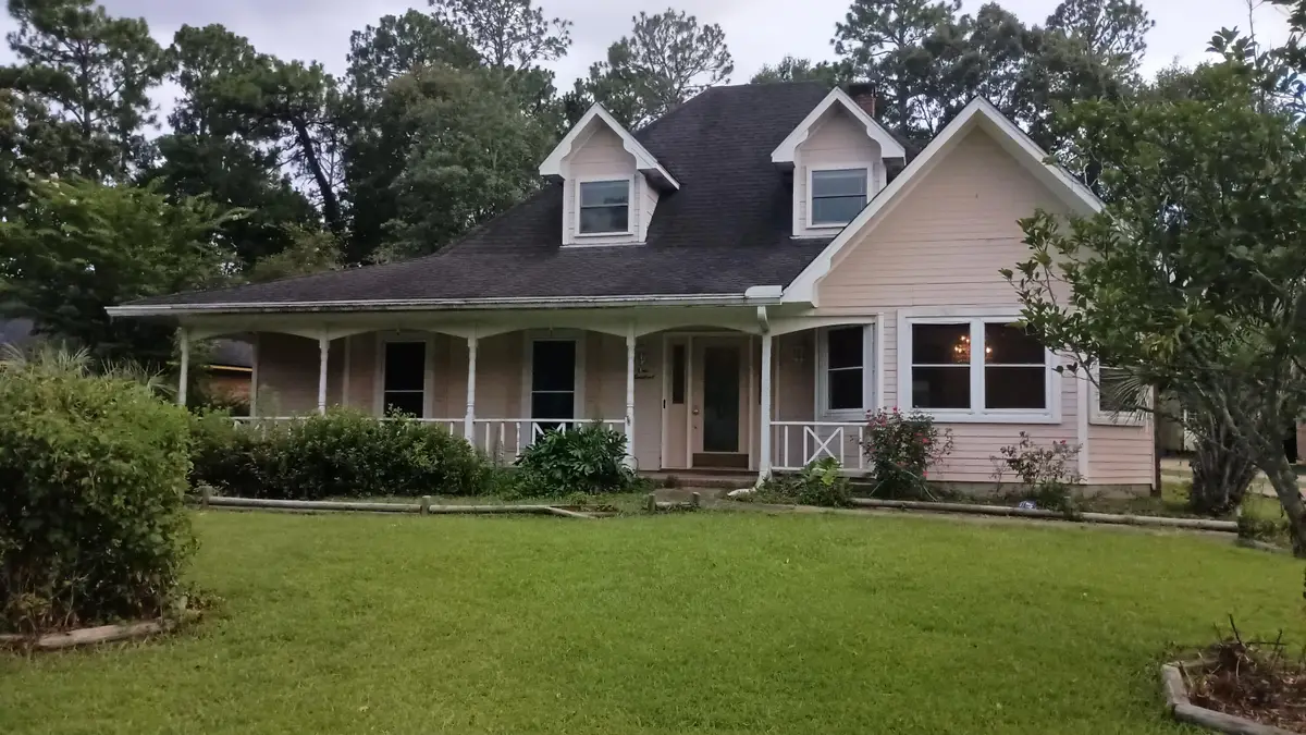 100 Warwick Pl, Hattiesburg, MS 39402 - Image #1