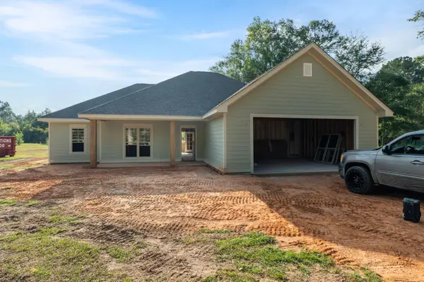 6 Millie Lott Rd., Sumrall, MS 39482