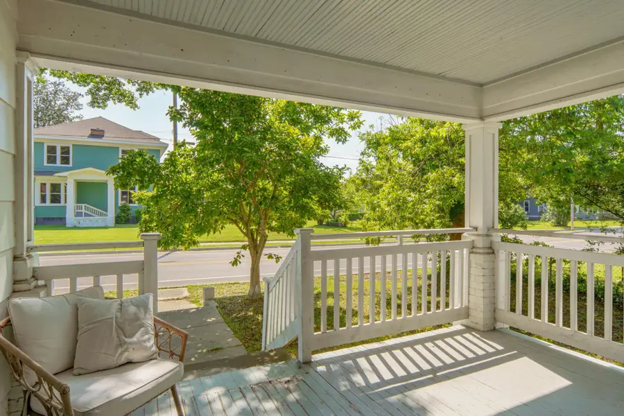 812 N 7th Ave., Laurel, MS 39440 - #3