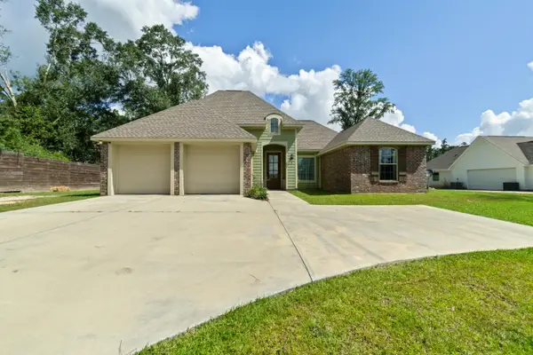 34 Higgins Cutoff Rd, Sumrall, MS 39482