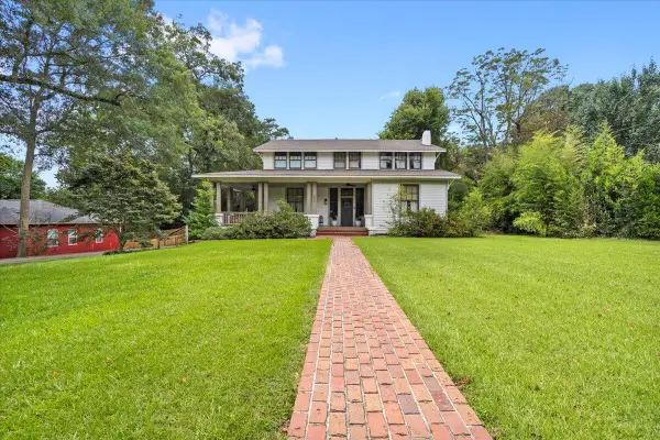 1622 N 5th Ave., Laurel, MS 39440