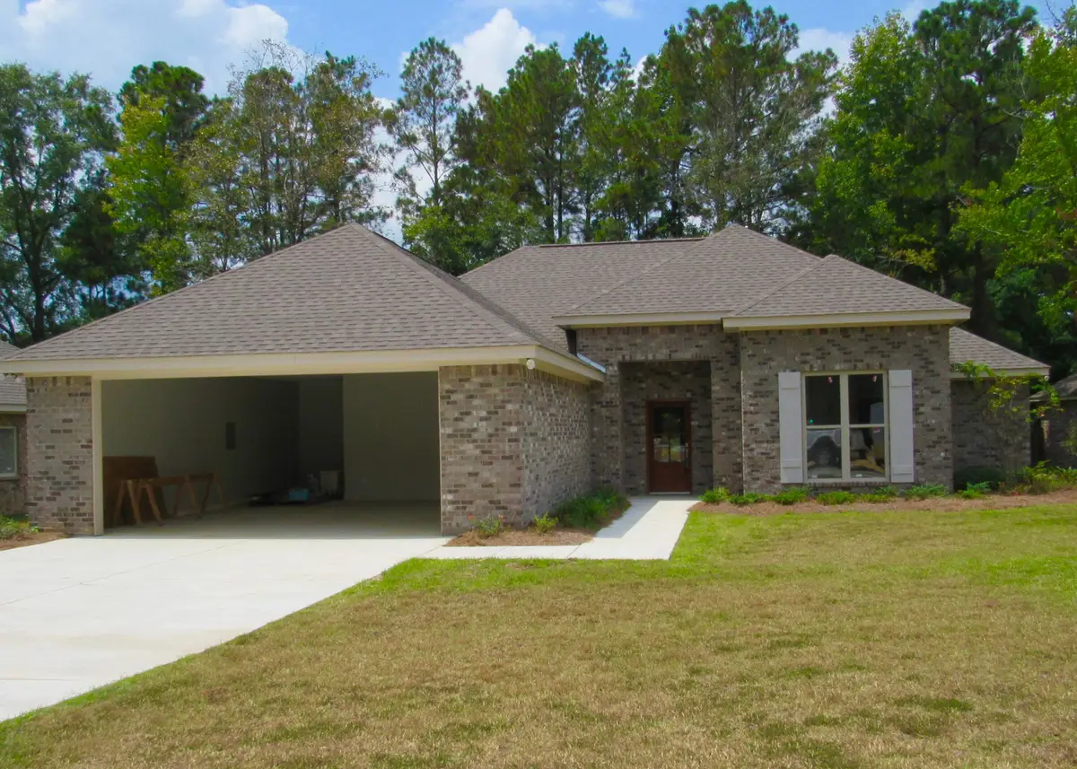 19 E Augusta Ct., Hattiesburg, MS 39402 - Image #1