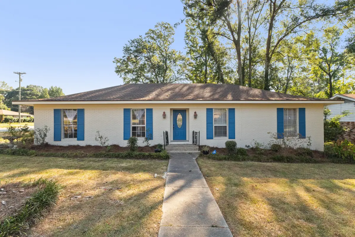 100 Rhodes Dr., Hattiesburg, MS 39402 - Image #1