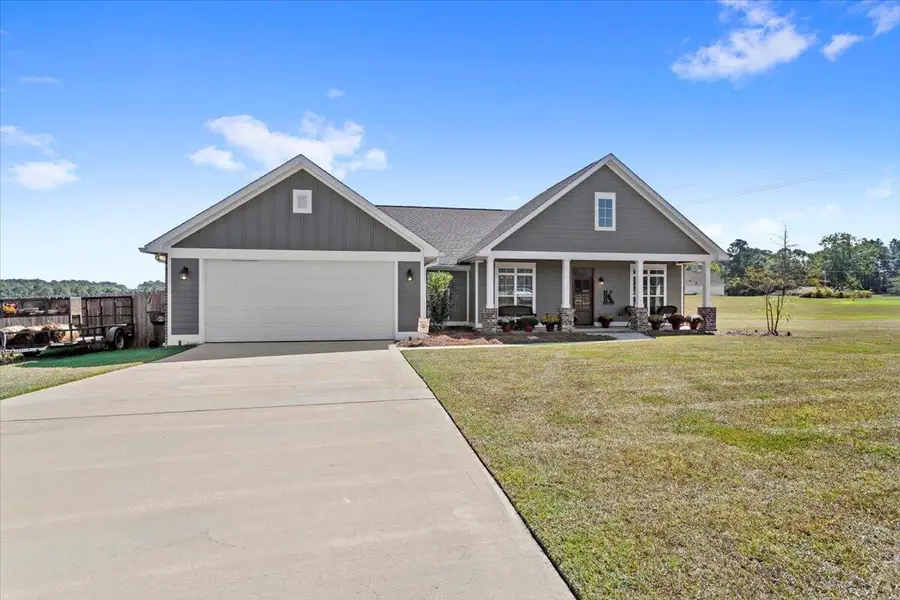 1562 Oloh Rd., Sumrall, MS 39482 - #3
