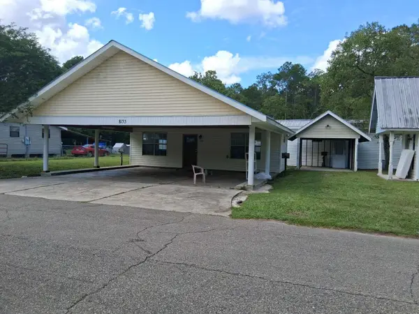 8133 Leake St., Bay St. Louis, MS 39520