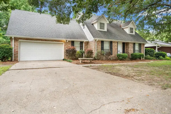 331 Emerson Dr., Hattiesburg, MS 39401