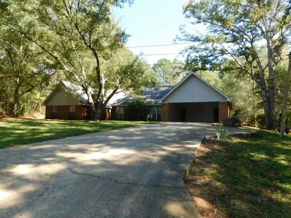 103 Johnny Rawls Rd., Mendenhall, MS 39114