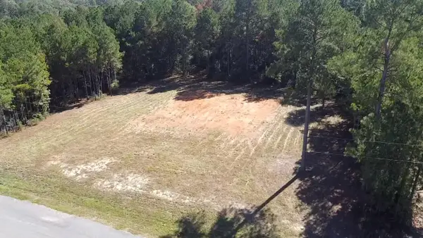 30 Mary Russell Rd., Ellisville, MS 39437