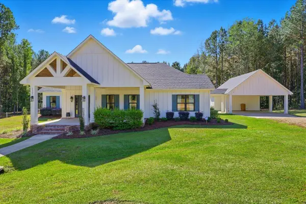 123 L And B Way, Mendenhall, MS 39114