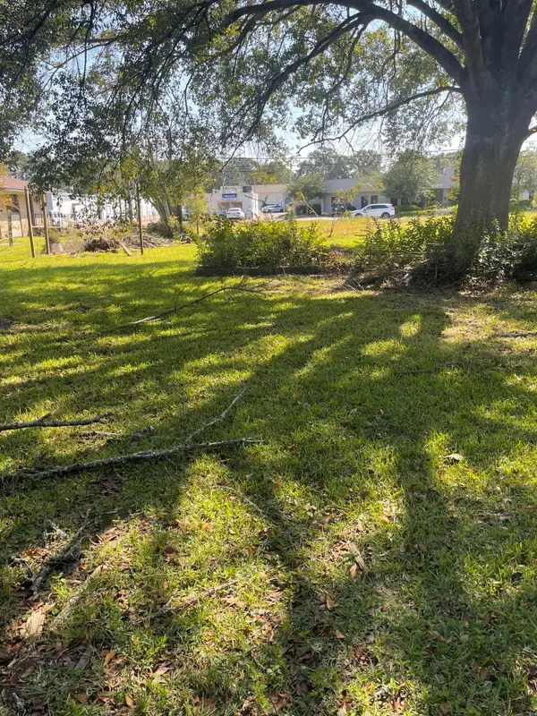 1303 W Pine, Hattiesburg, MS 39401