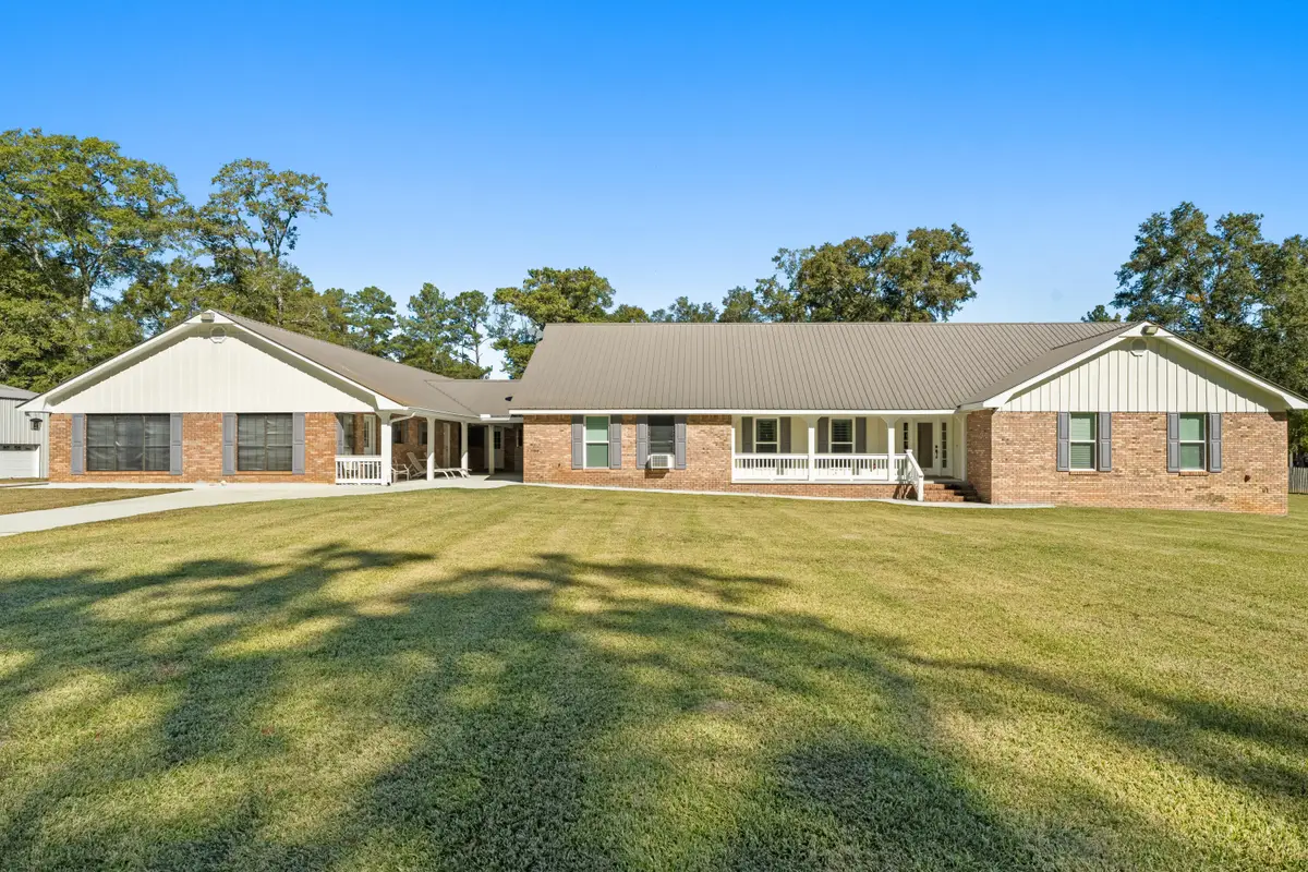 14 Grandview Dr., Hattiesburg, MS 39402 - Image #1