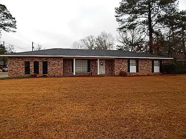 901 Broad St., Columbia, MS 39429