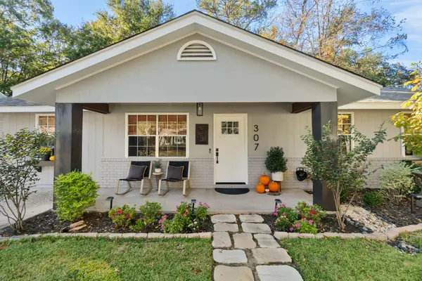 307 S 12th Ave., Hattiesburg, MS 39401