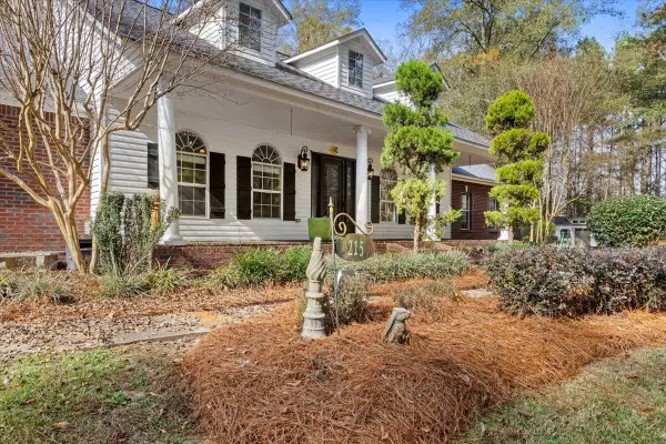 215 Church Dr., Laurel, MS 39443