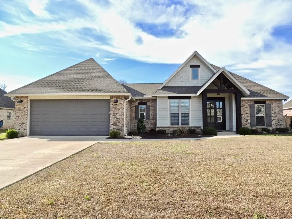 38 Copperfield Dr., Hattiesburg, MS 39402 - Image #1