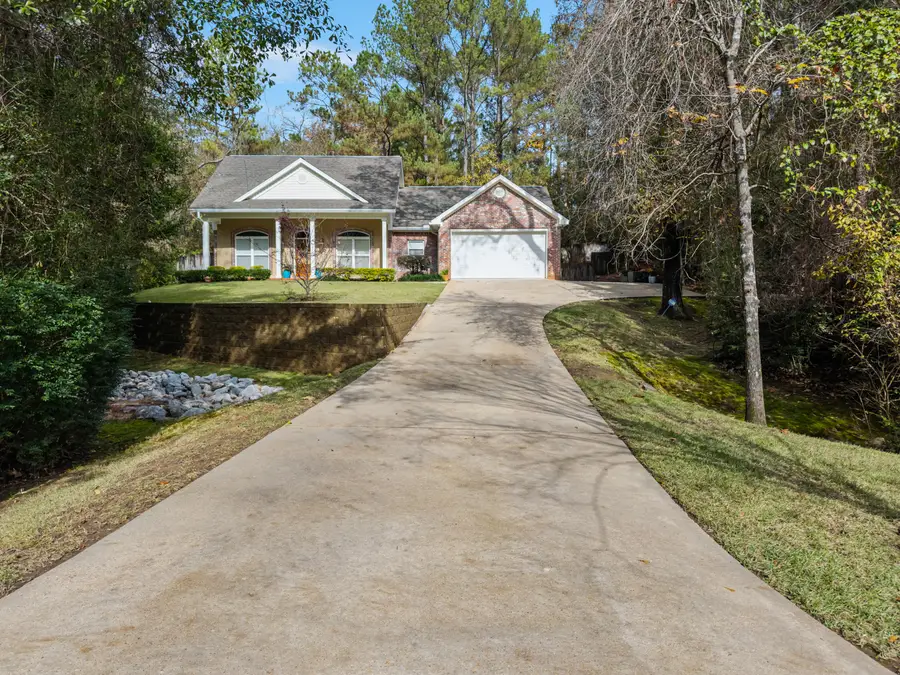 23 Shawnee Dr., Hattiesburg, MS 39402 - Image #2