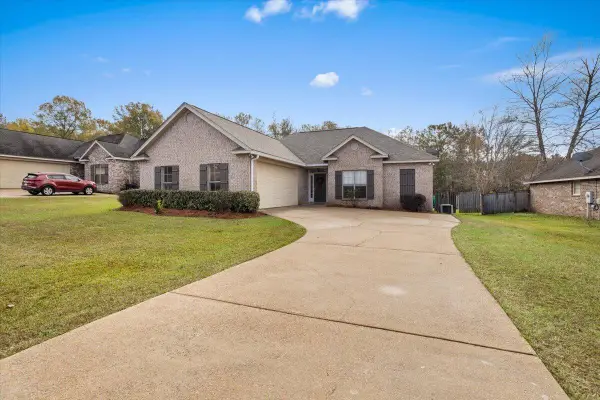 14 E Spanish Oaks, Sumrall, MS 39482