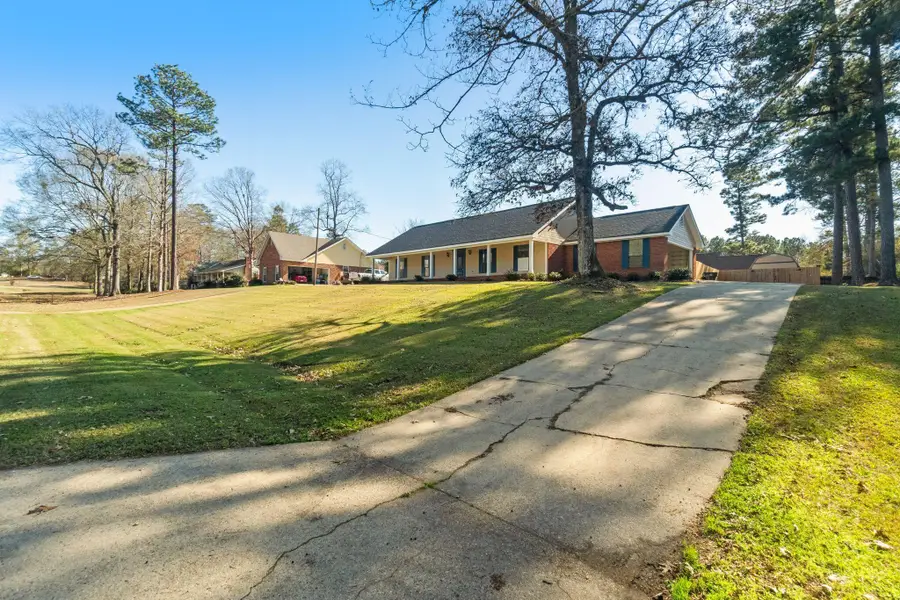 13 Sunny Meadows, Hattiesburg, MS 39402 - Image #2