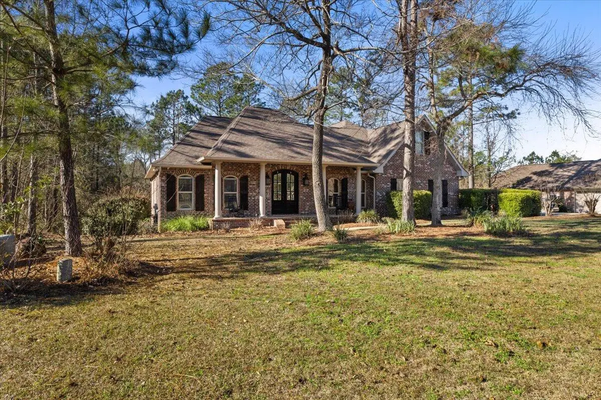 14 E Donnington Ct., Hattiesburg, MS 39402 - Image #1