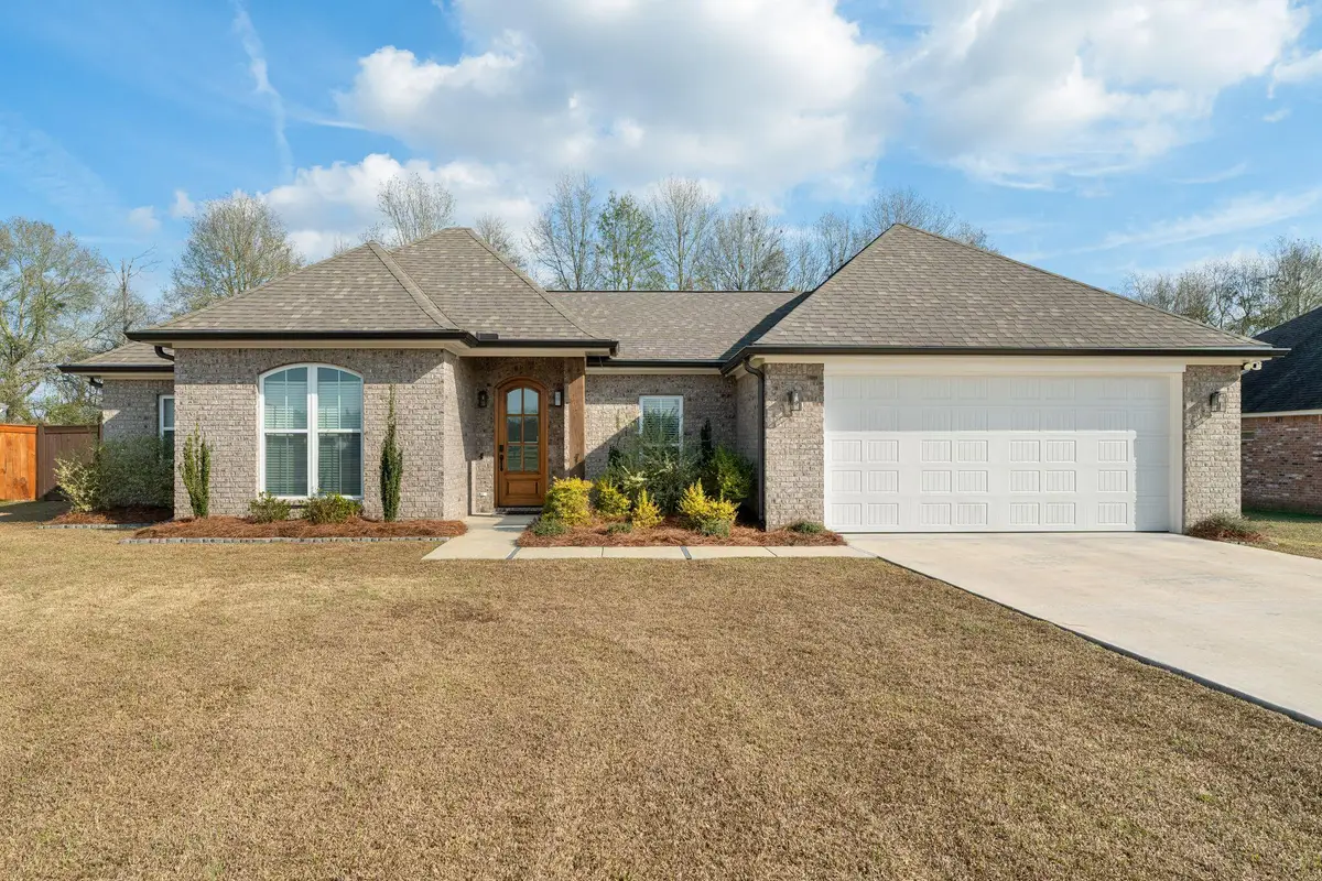 11 Berwick, Petal, MS 39465 - Image #1